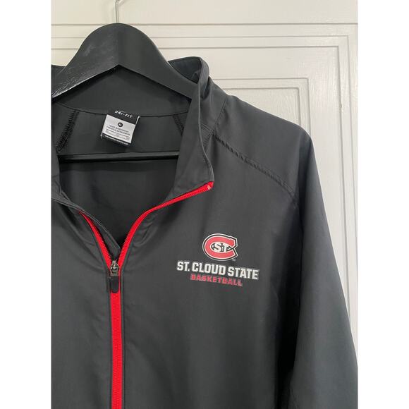 St. Cloud State Huskies Full-Zip Nike Windbreaker Size XL - Picture 2 of 5